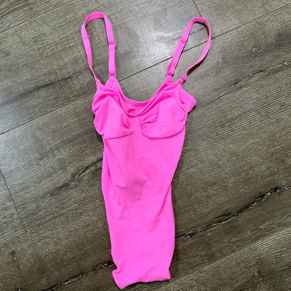 Skims pink bodysuit